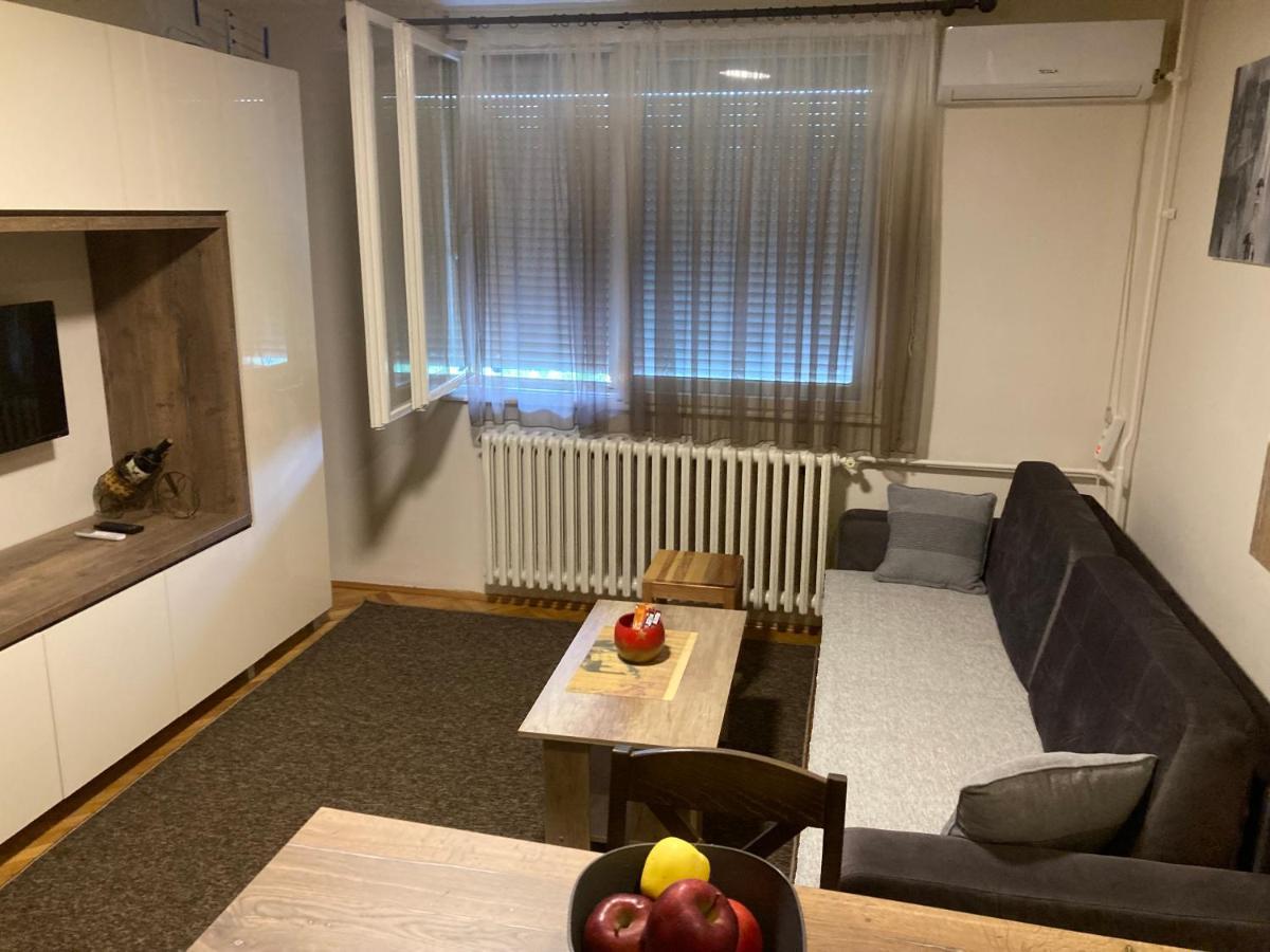 Sofi Apartment Nis Exterior photo